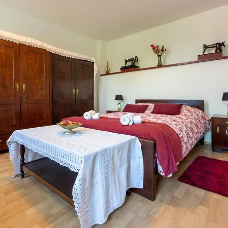 Holiday home Manas