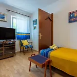 Vikendica Manas *