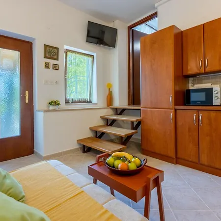 Manas Ferienhaus Grižane