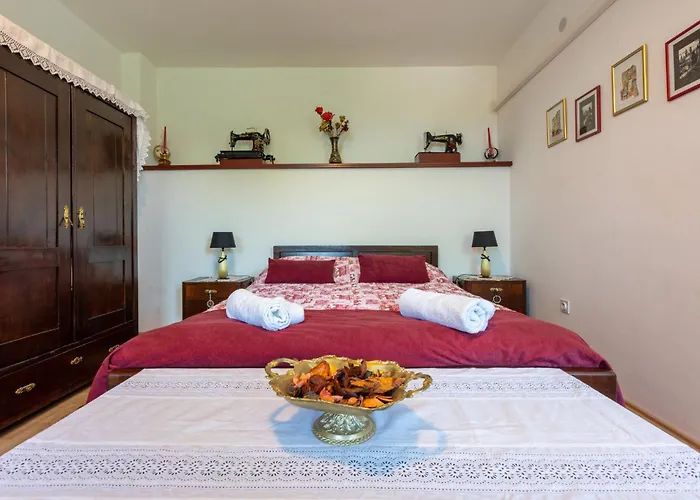 Case de vacanță Manas Grižane