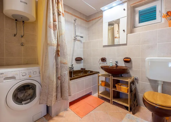 Case de vacanță Manas Grižane