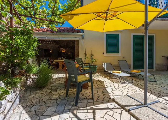 Manas Case de vacanță